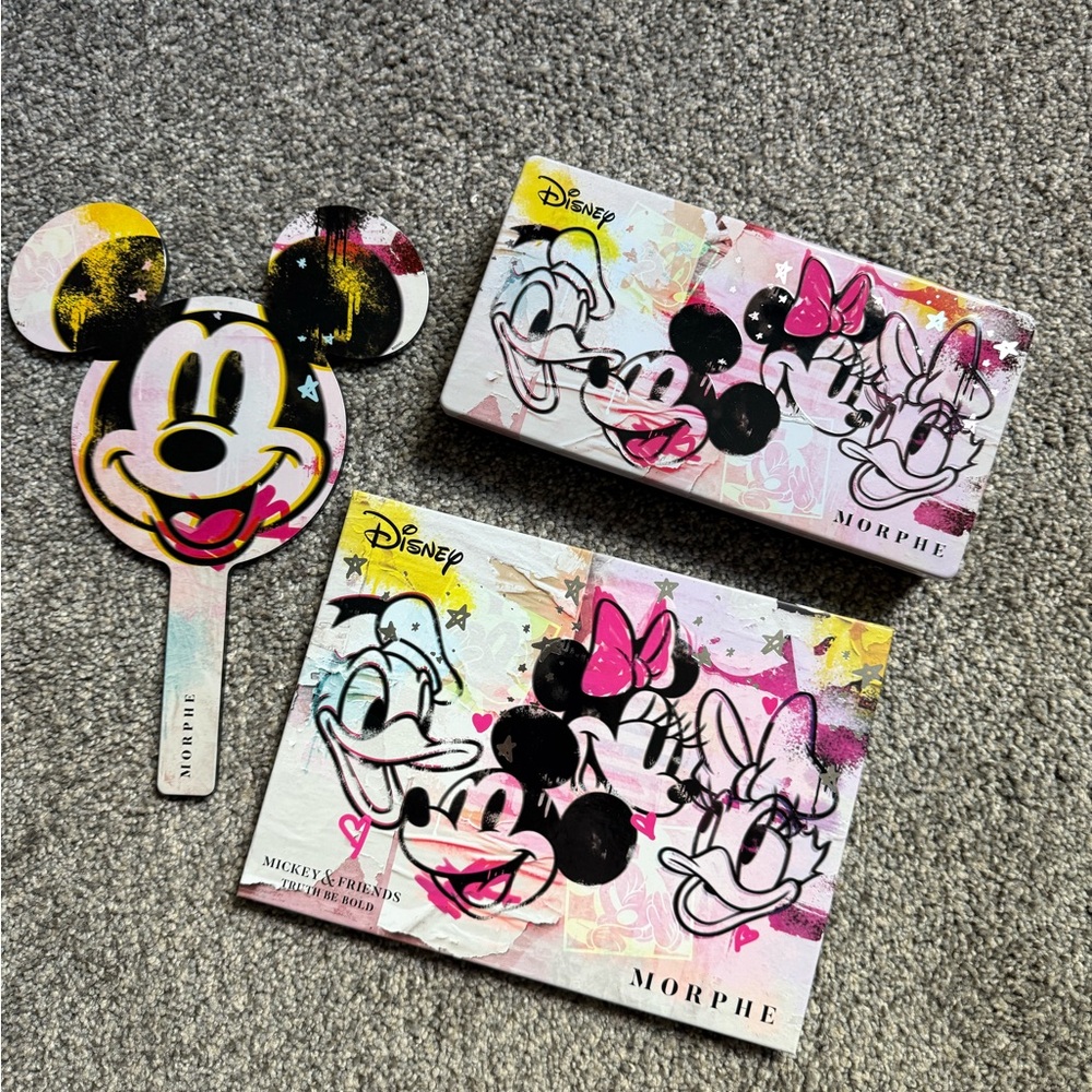 Morphe by Disney Mickey & Friends Makeup Collection eyeshadow palette brush set